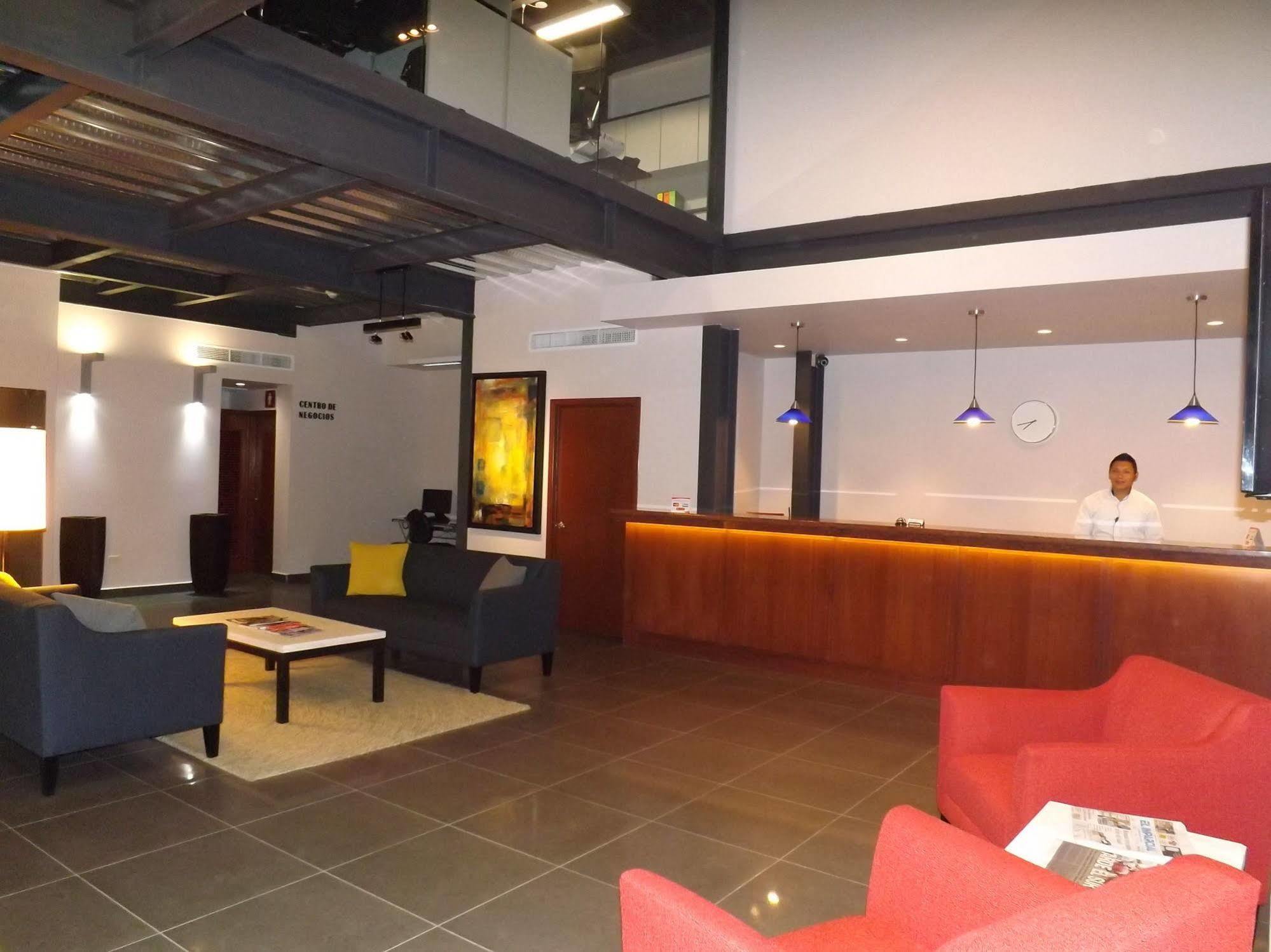 Booye Hotel 纳沃华 外观 照片